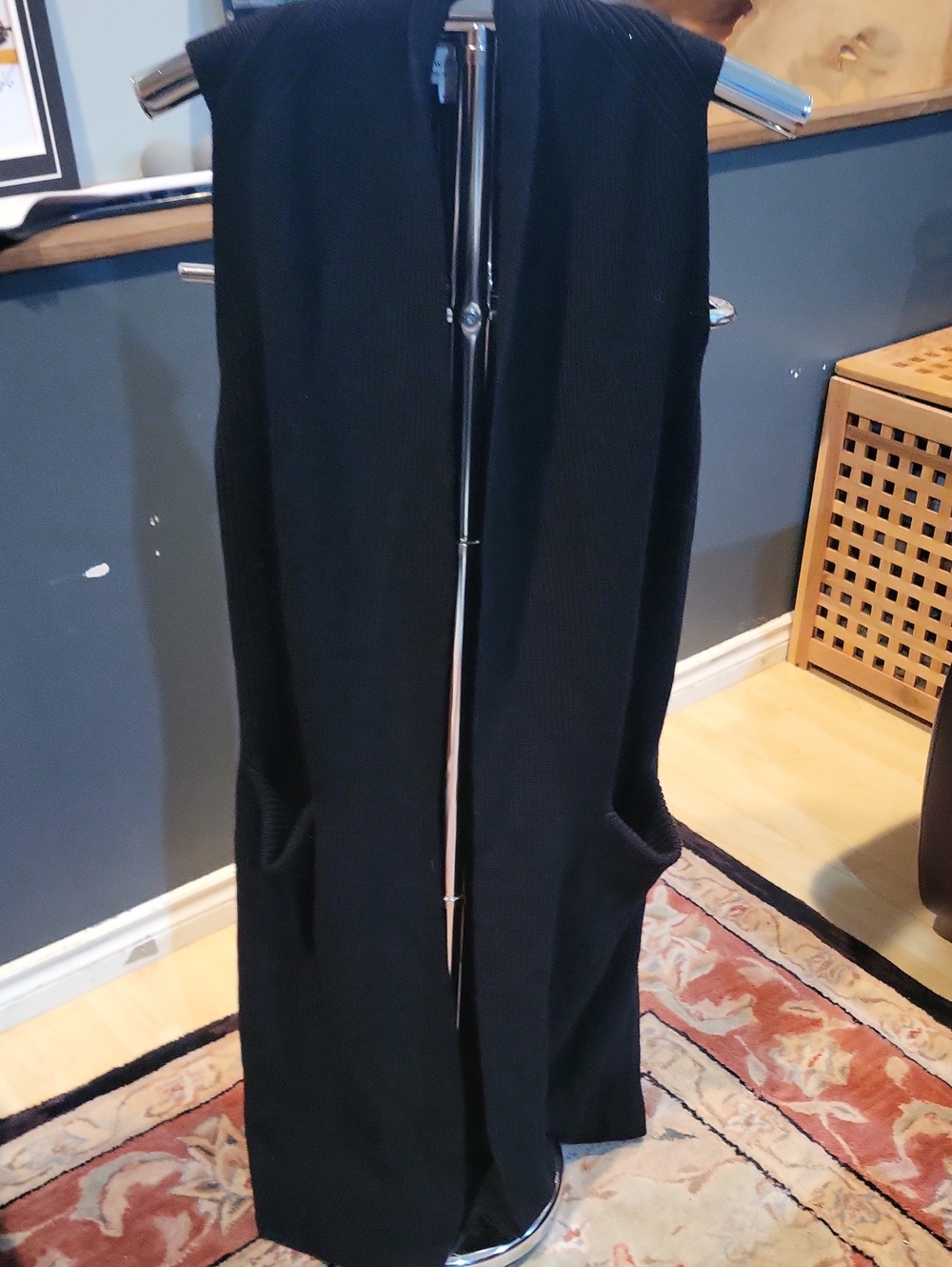 Black Women's Long Sleeveless Vest (100% Wool)